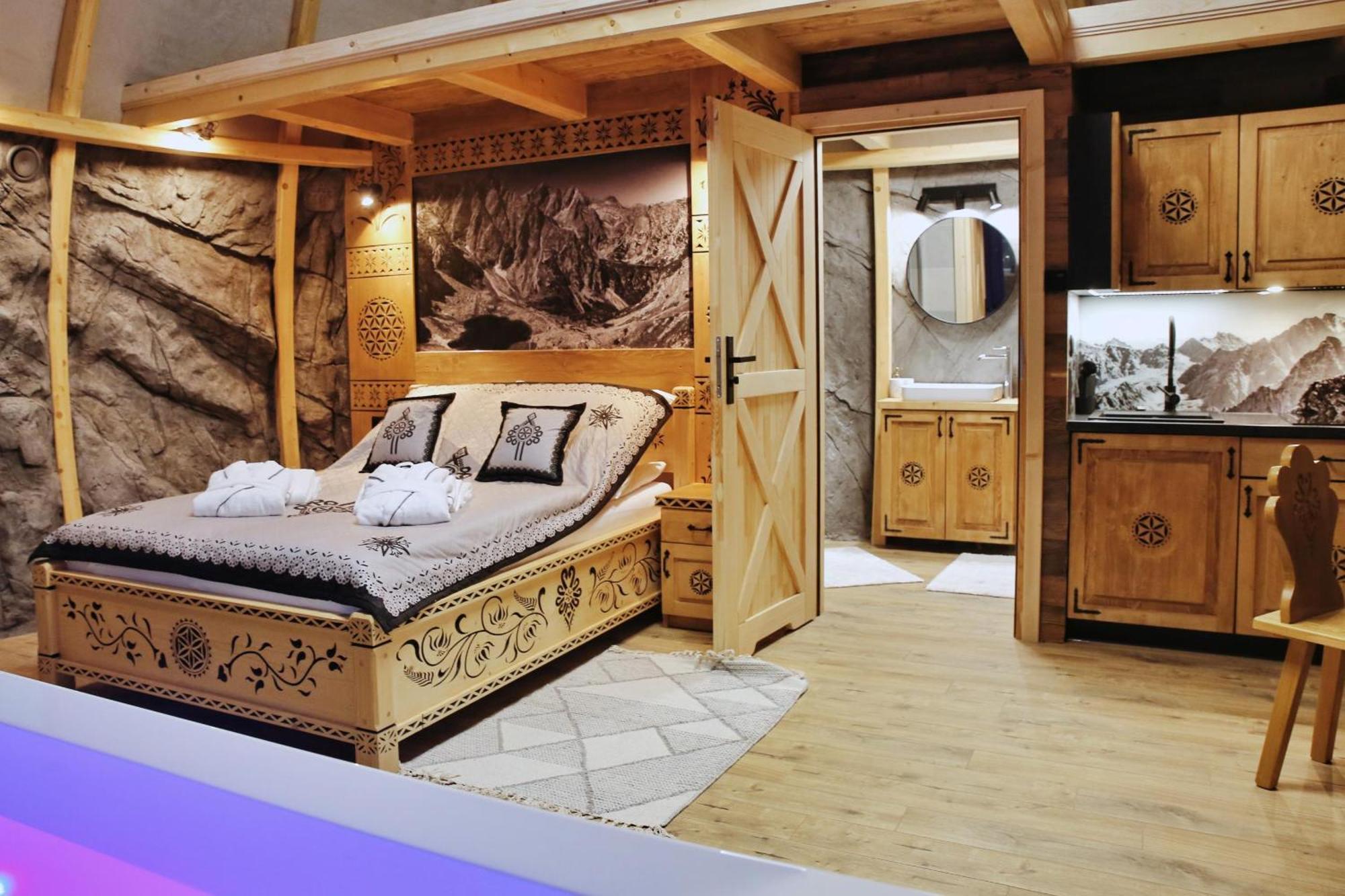 מלון זקופאנה Tatry Mountain Glamp Z Jacuzzi מראה חיצוני תמונה