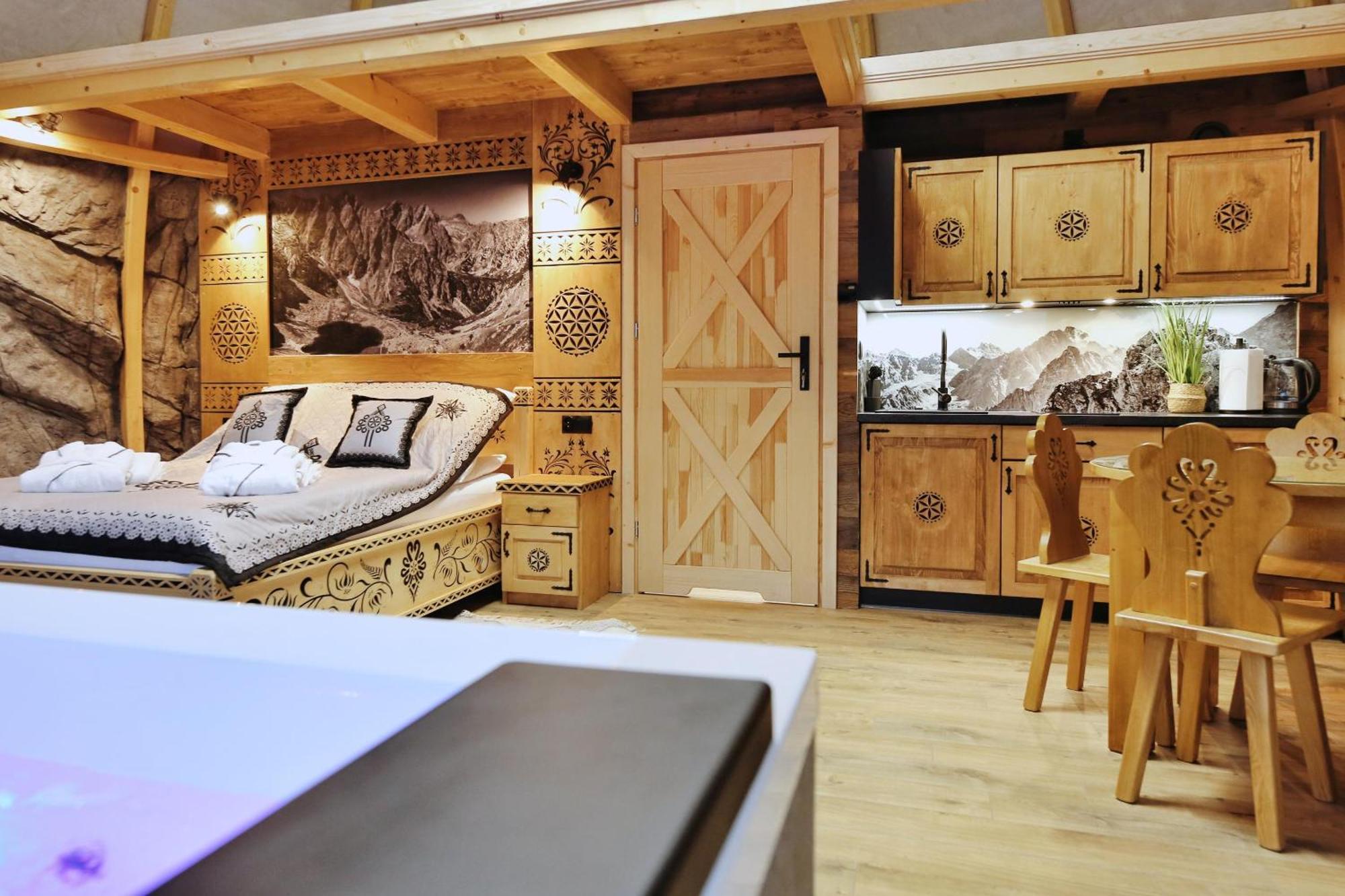 מלון זקופאנה Tatry Mountain Glamp Z Jacuzzi מראה חיצוני תמונה
