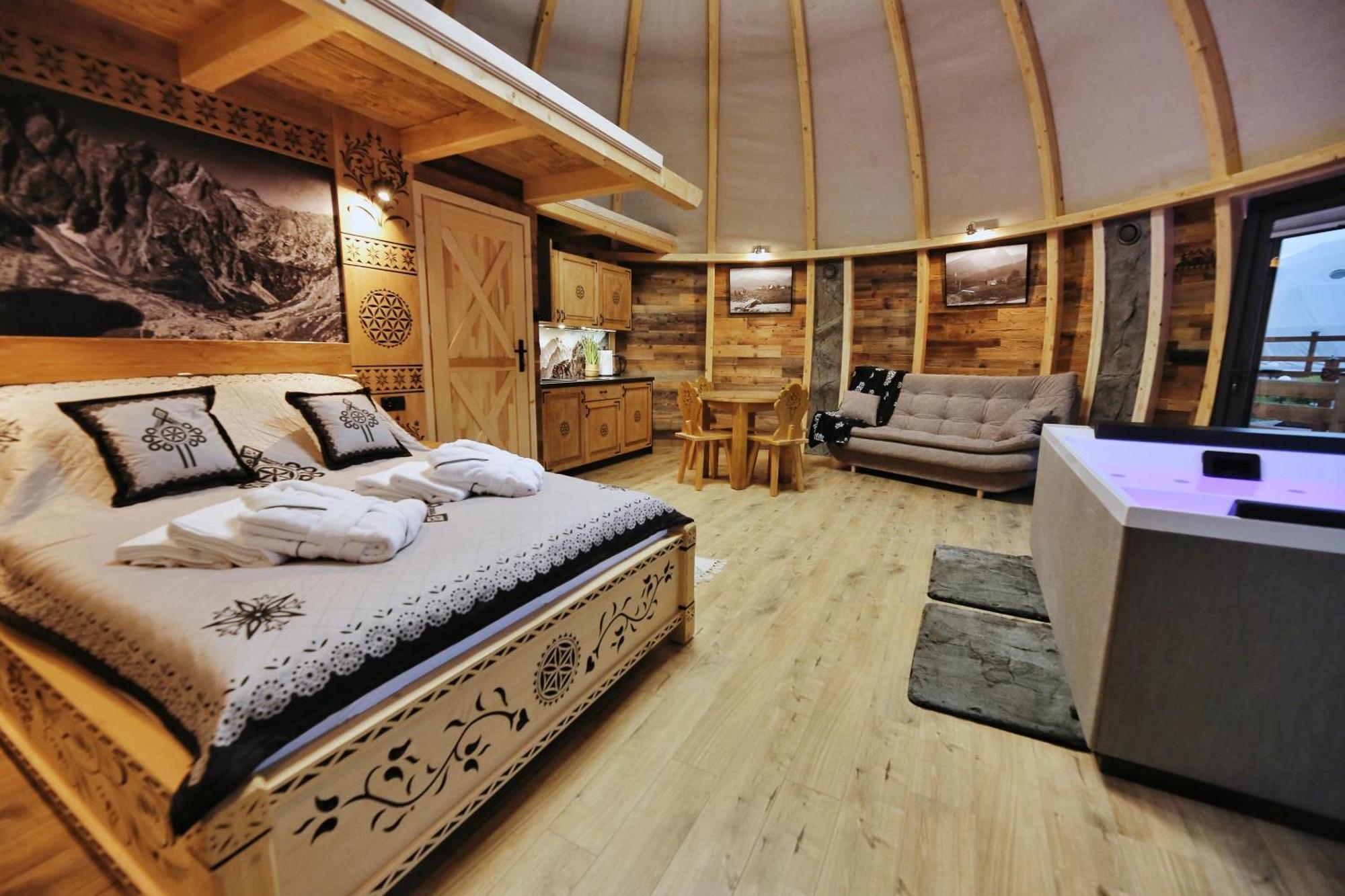 מלון זקופאנה Tatry Mountain Glamp Z Jacuzzi מראה חיצוני תמונה