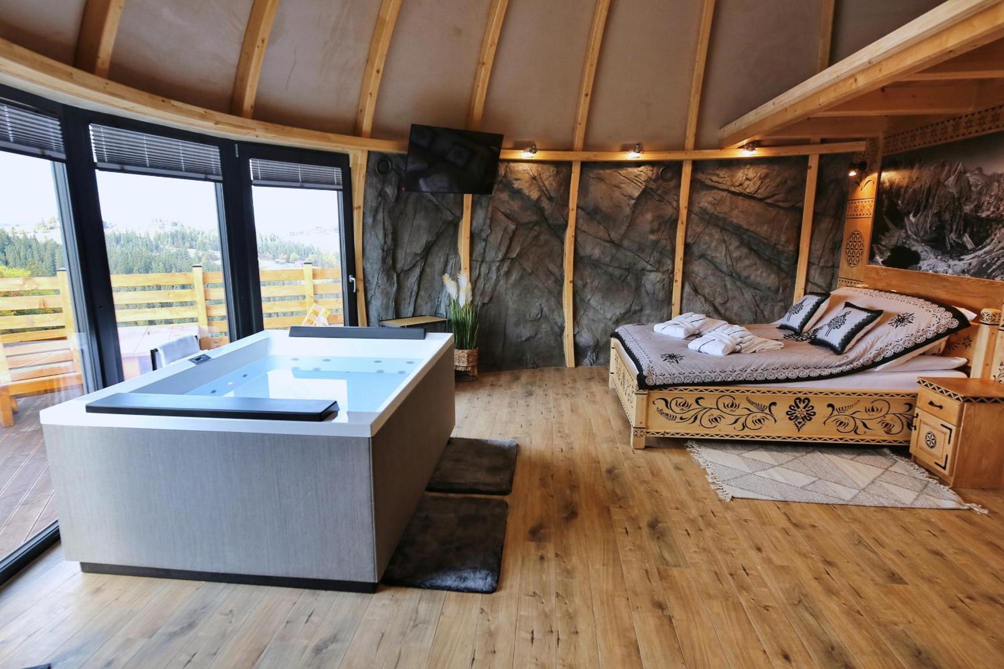 מלון זקופאנה Tatry Mountain Glamp Z Jacuzzi מראה חיצוני תמונה
