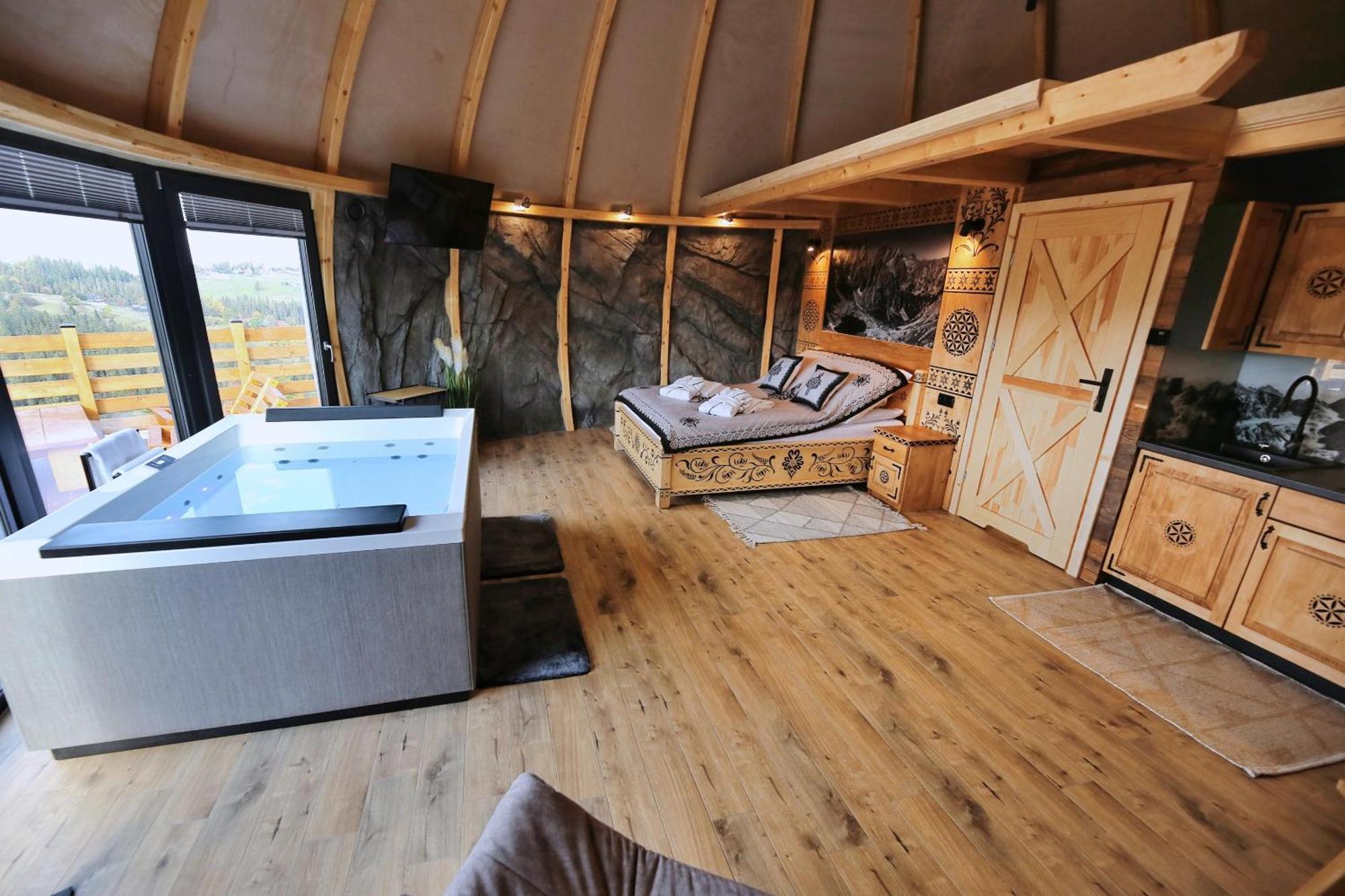 מלון זקופאנה Tatry Mountain Glamp Z Jacuzzi מראה חיצוני תמונה