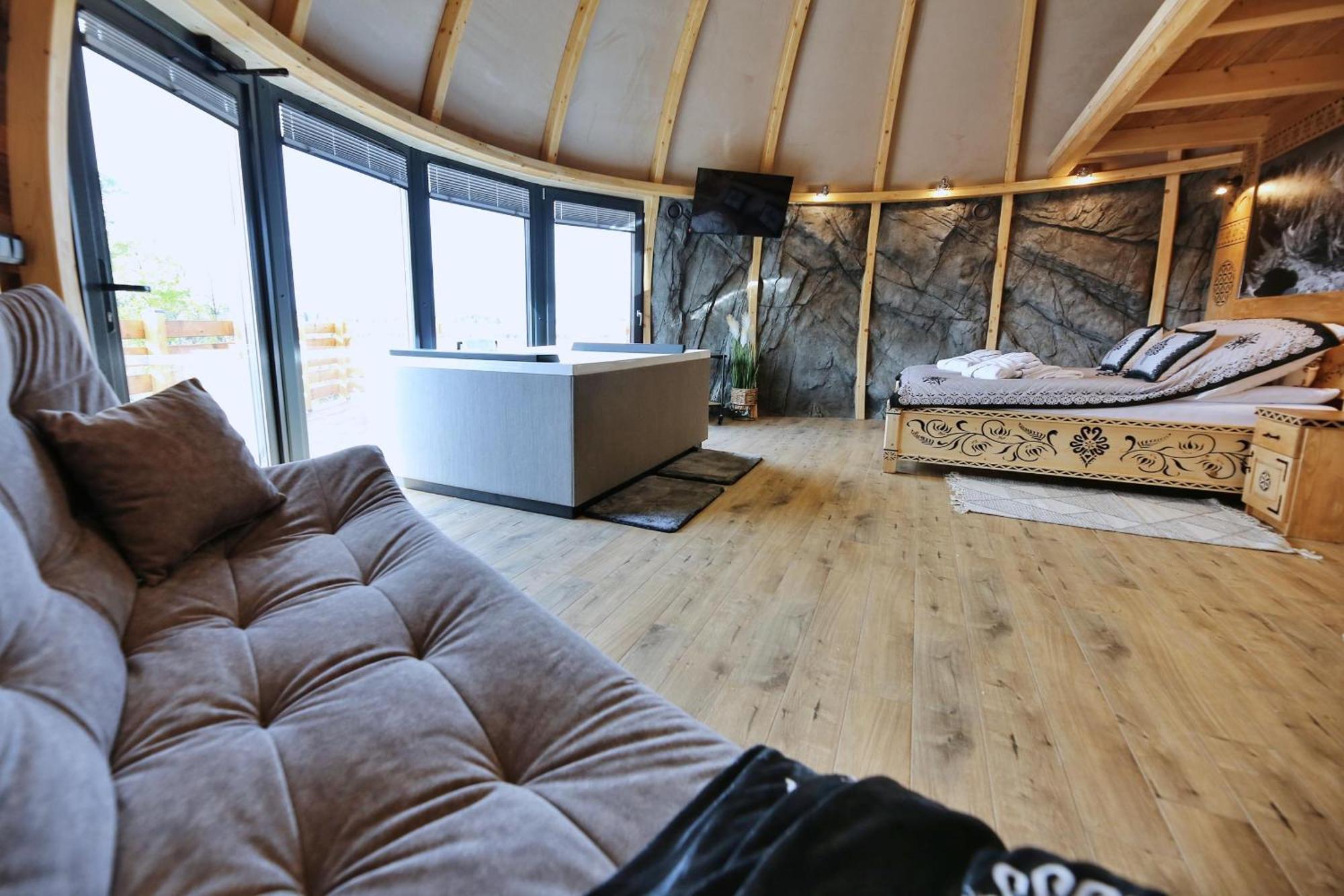 מלון זקופאנה Tatry Mountain Glamp Z Jacuzzi מראה חיצוני תמונה