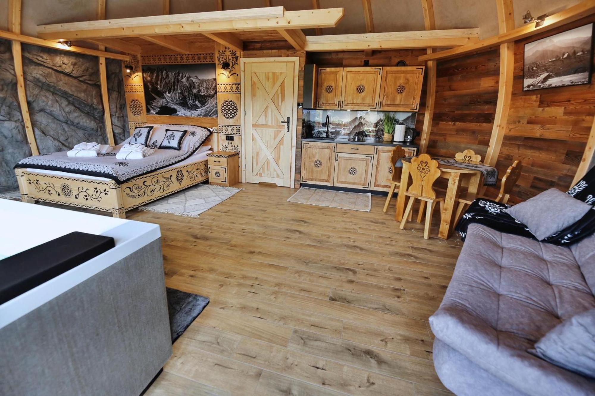 מלון זקופאנה Tatry Mountain Glamp Z Jacuzzi מראה חיצוני תמונה